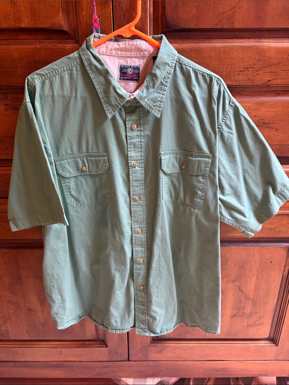 Wrangler Men's Short-Sleeve Button-Down Shirt in Sage